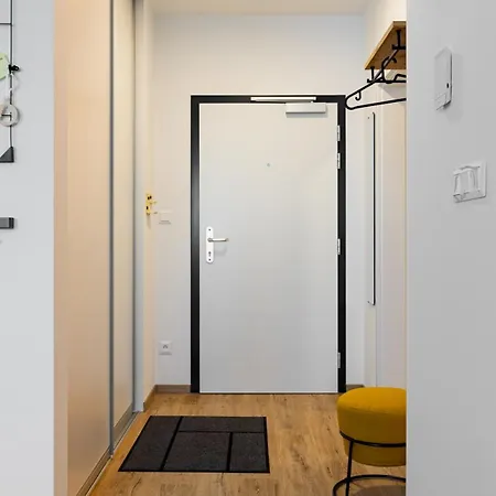 Apartman 3-izb S Klimatizaciou A Parkovanim V Novostavbe