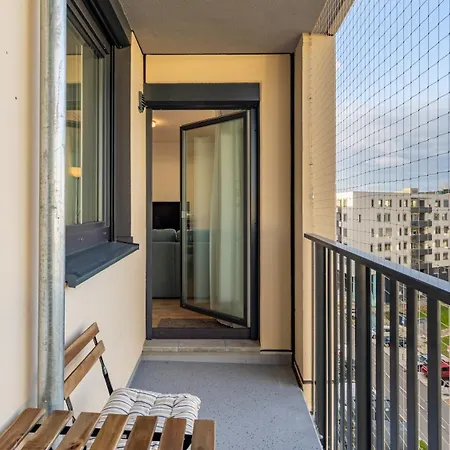 Apartman 3-izb S Klimatizaciou A Parkovanim V Novostavbe Pozsony